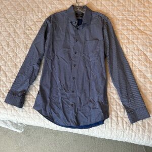 Nordstrom men’s shop trim fit blue pattern button down. 16.5 neck, 34/35 sleevee